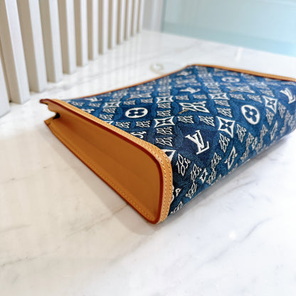 LV Toiletry Pouch 26 Since 1854