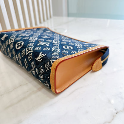 LV Toiletry Pouch 26 Since 1854