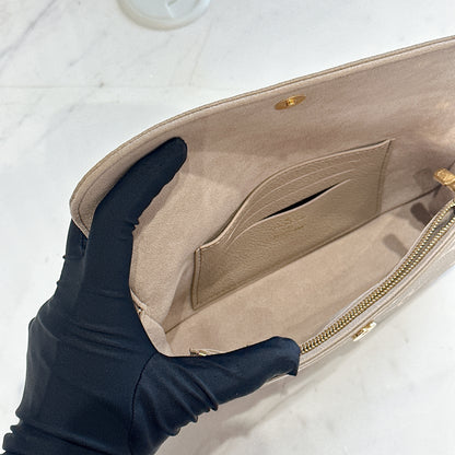 LV Monogram Ivy in Bicolour