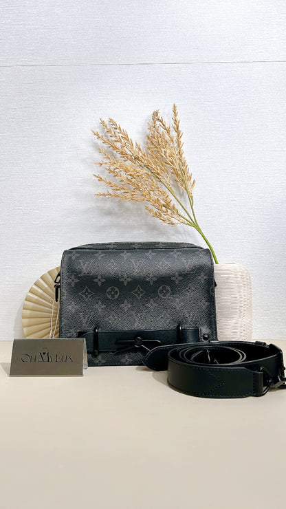 LV Steamer Messenger Bag in Monogram Eclipse
