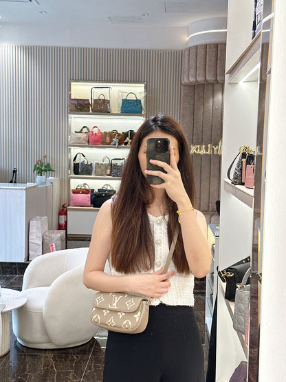 LV Monogram Ivy in Bicolour