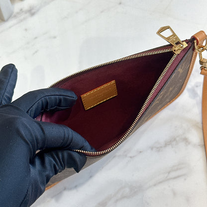 LV Monogram Carryall PM