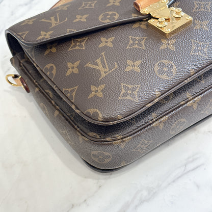 LV Monogram Pochette Metis