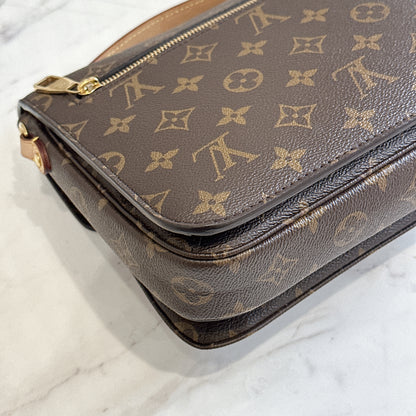 LV Monogram Pochette Metis