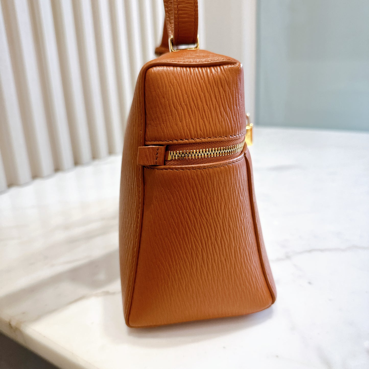Loro Piana Extra Bag L27 OX Leather Warm Tan/Sun Gold