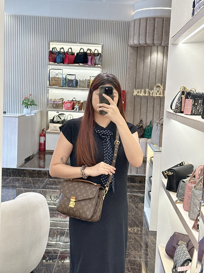 LV Monogram Pochette Metis