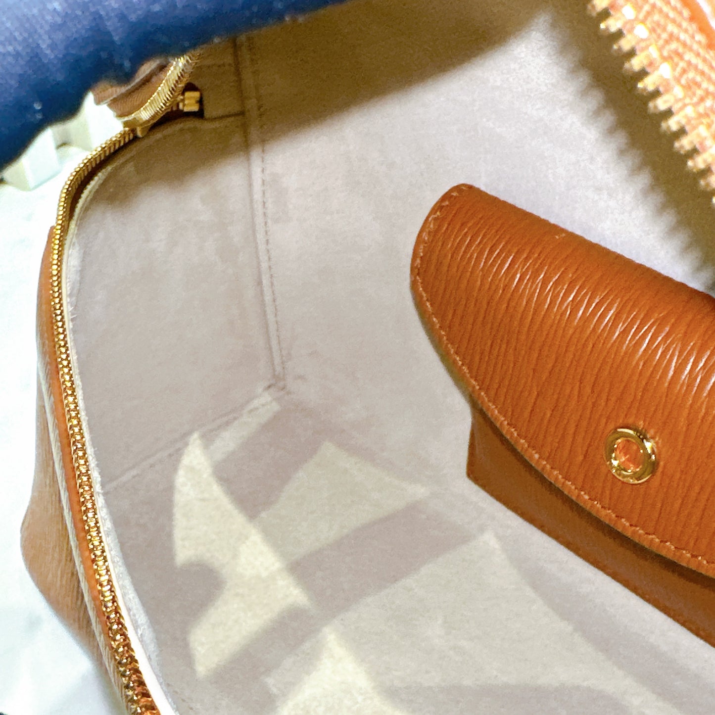Loro Piana Extra Bag L27 OX Leather Warm Tan/Sun Gold