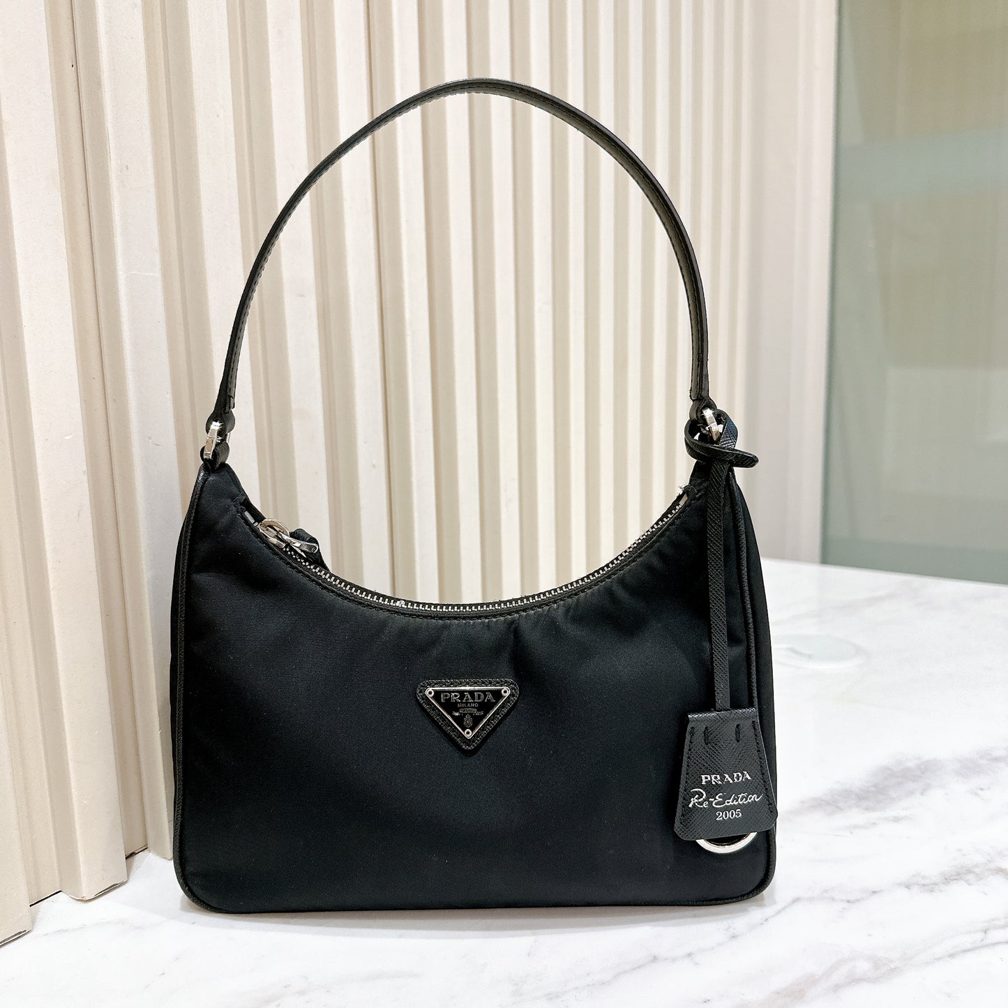 Prada Hobo Re-Edition 2005 in Black Nylon