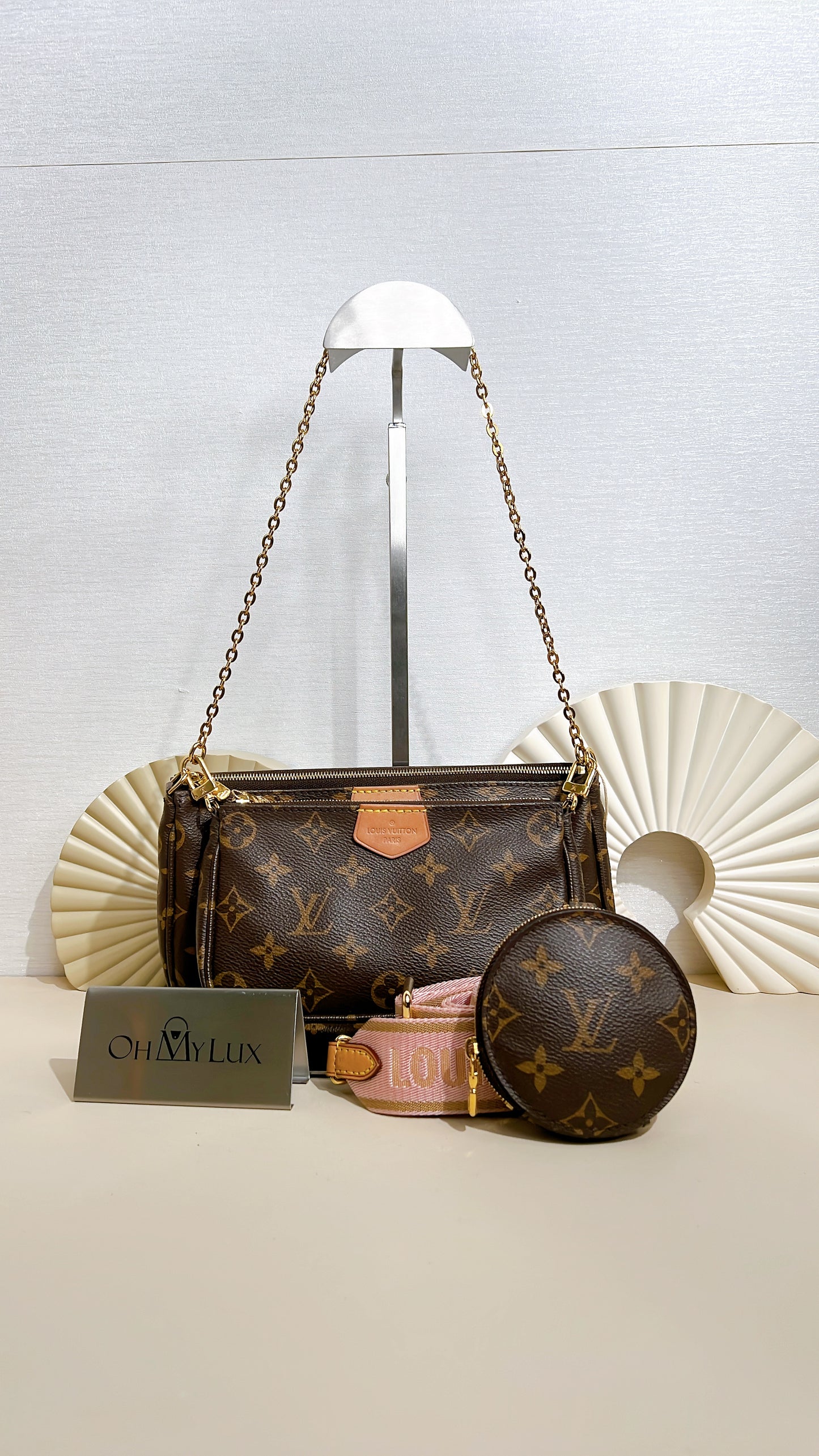 LV Multi Pochette in Pink