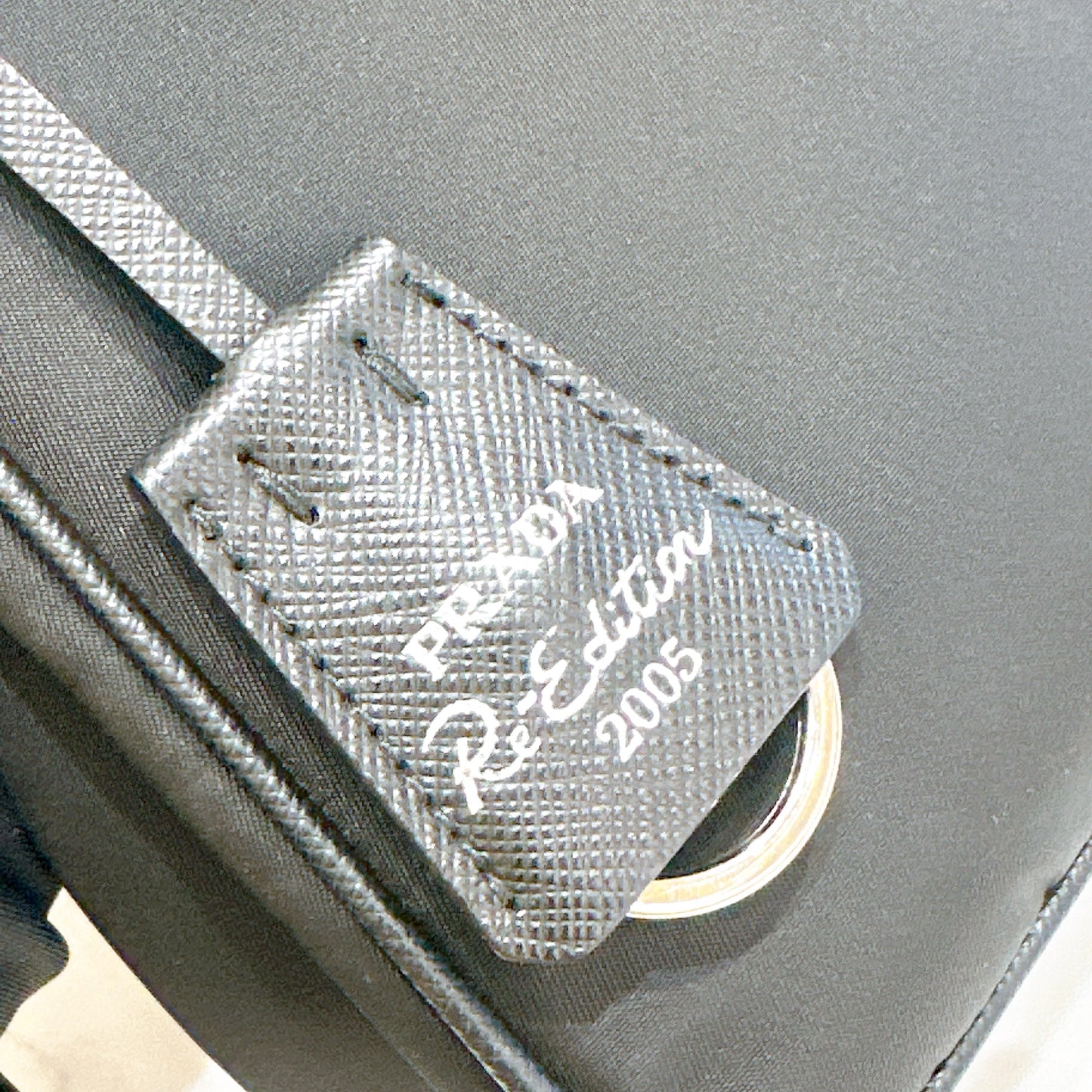Prada Hobo Re-Edition 2005 in Black Nylon