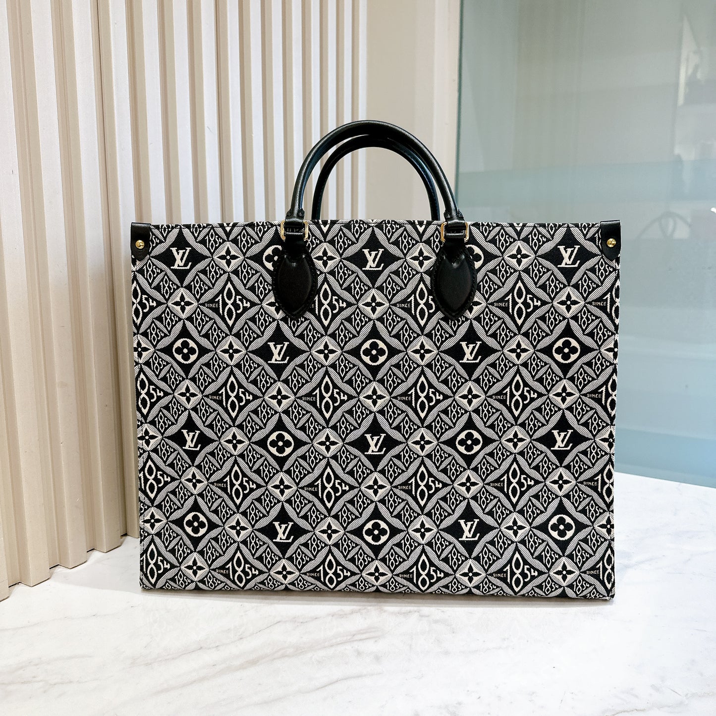 LV On The Go GM 1854