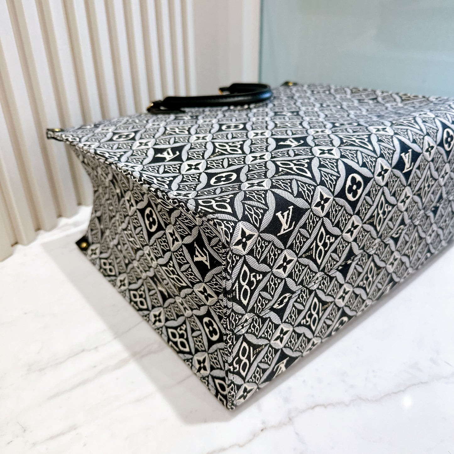 LV On The Go GM 1854