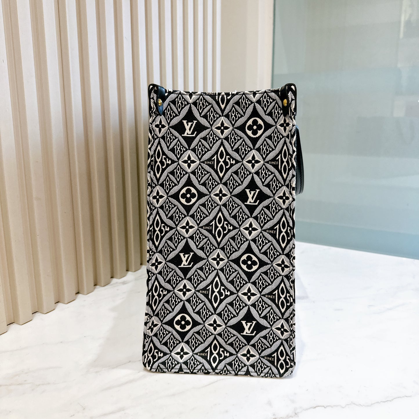 LV On The Go GM 1854