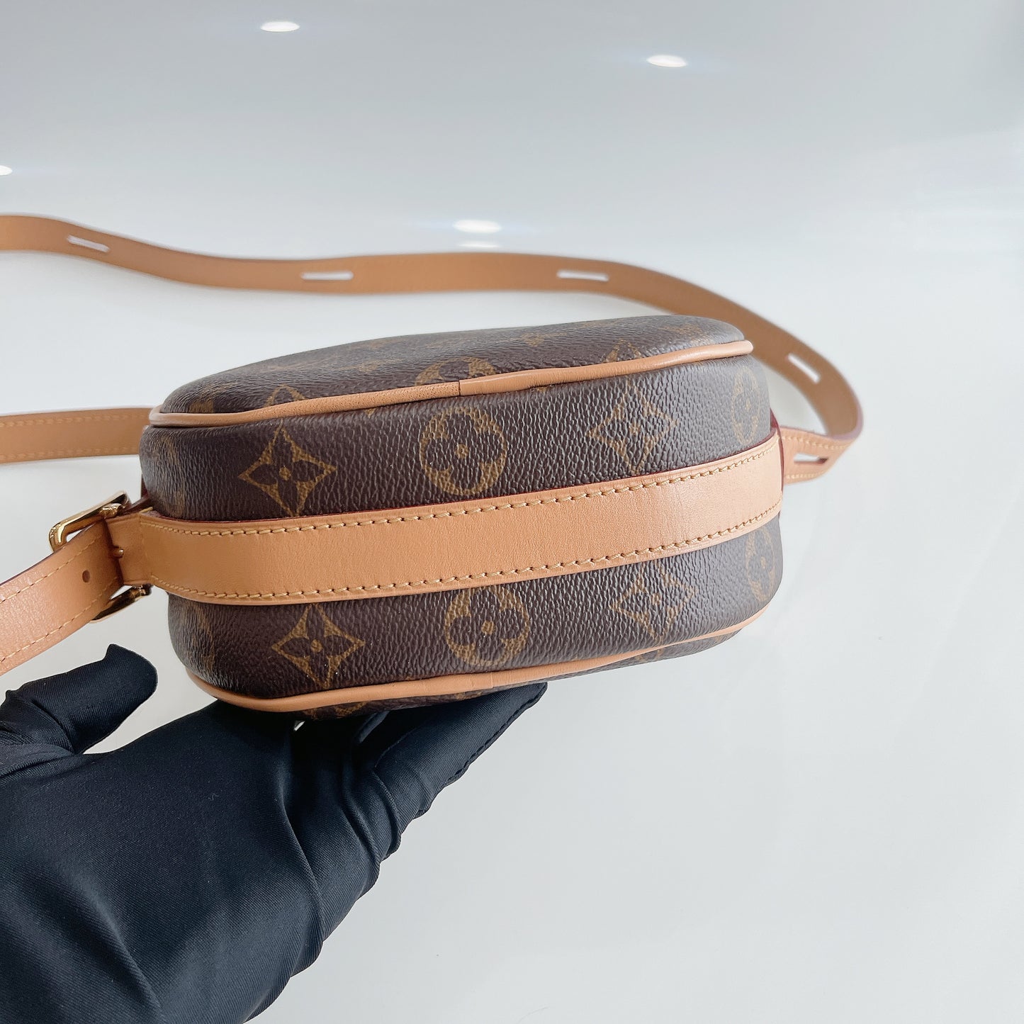 LV Monogram Boite Chapeau Souple PM
