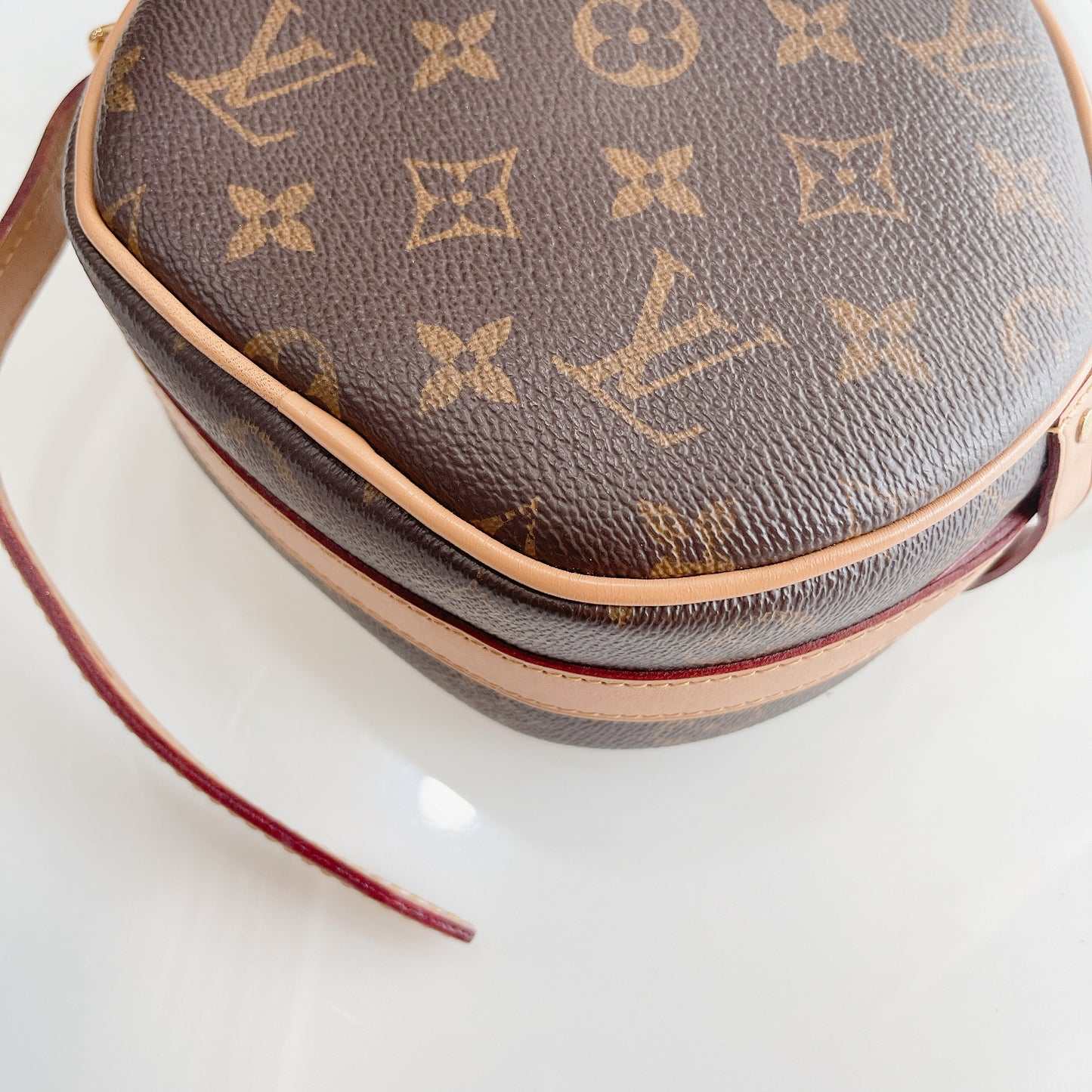 LV Monogram Boite Chapeau Souple PM
