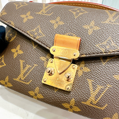 LV Pochette Metis East West