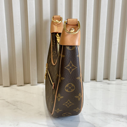 LV Monogram Loop