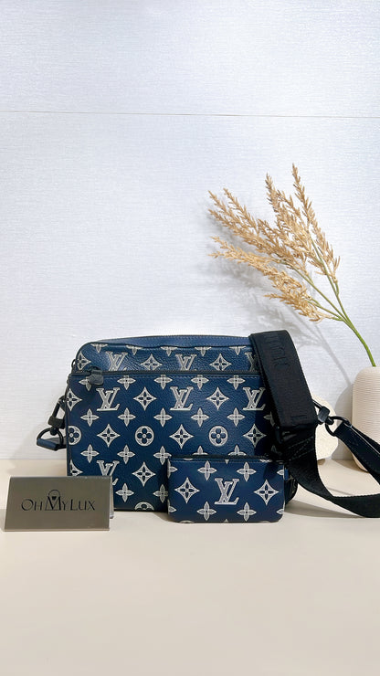 LV Trio Messenger in Shadow Leather