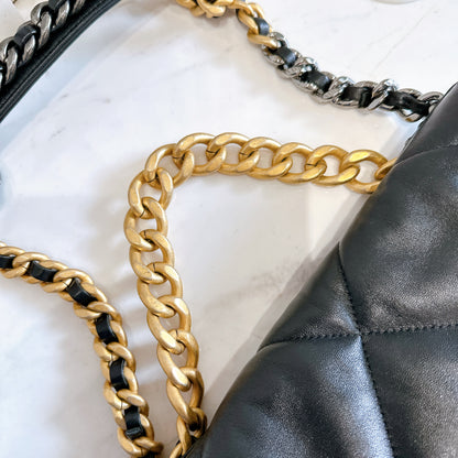Chanel 19 Medium in Black