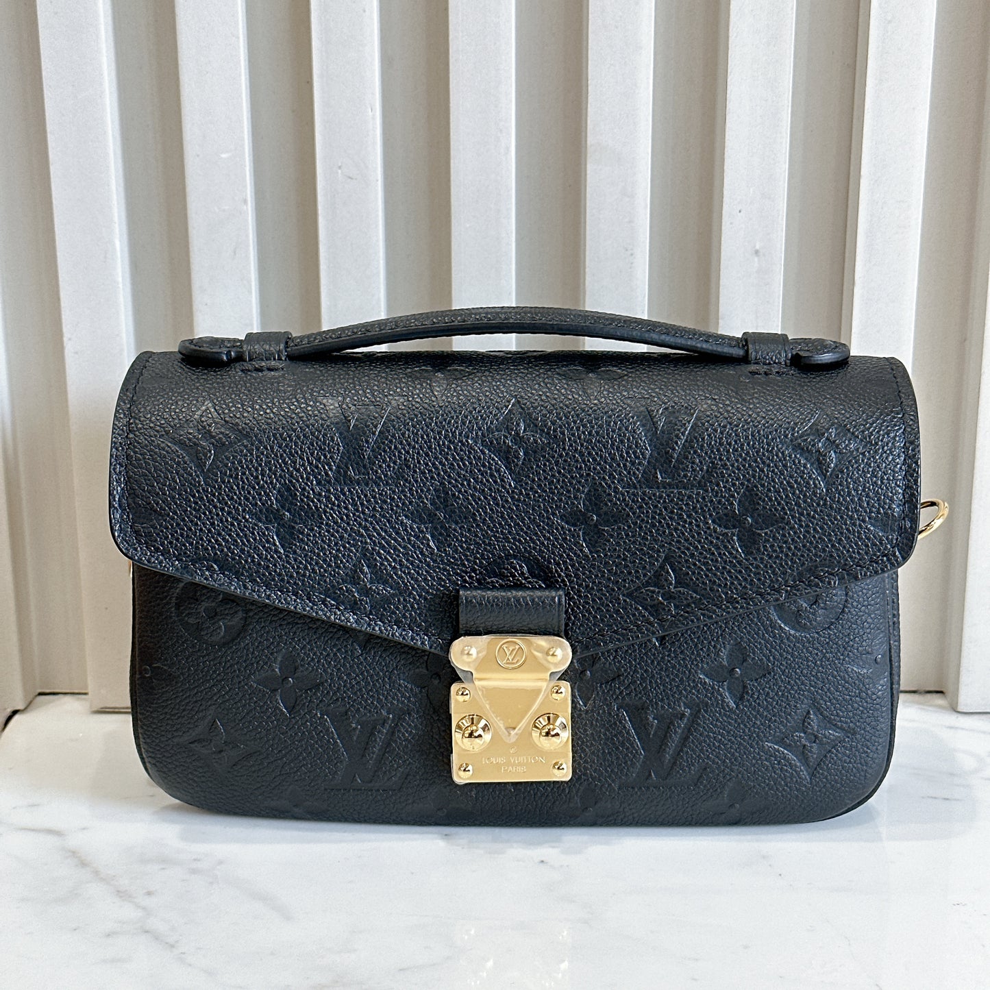 LV Metis East West in Empriente Leather Black
