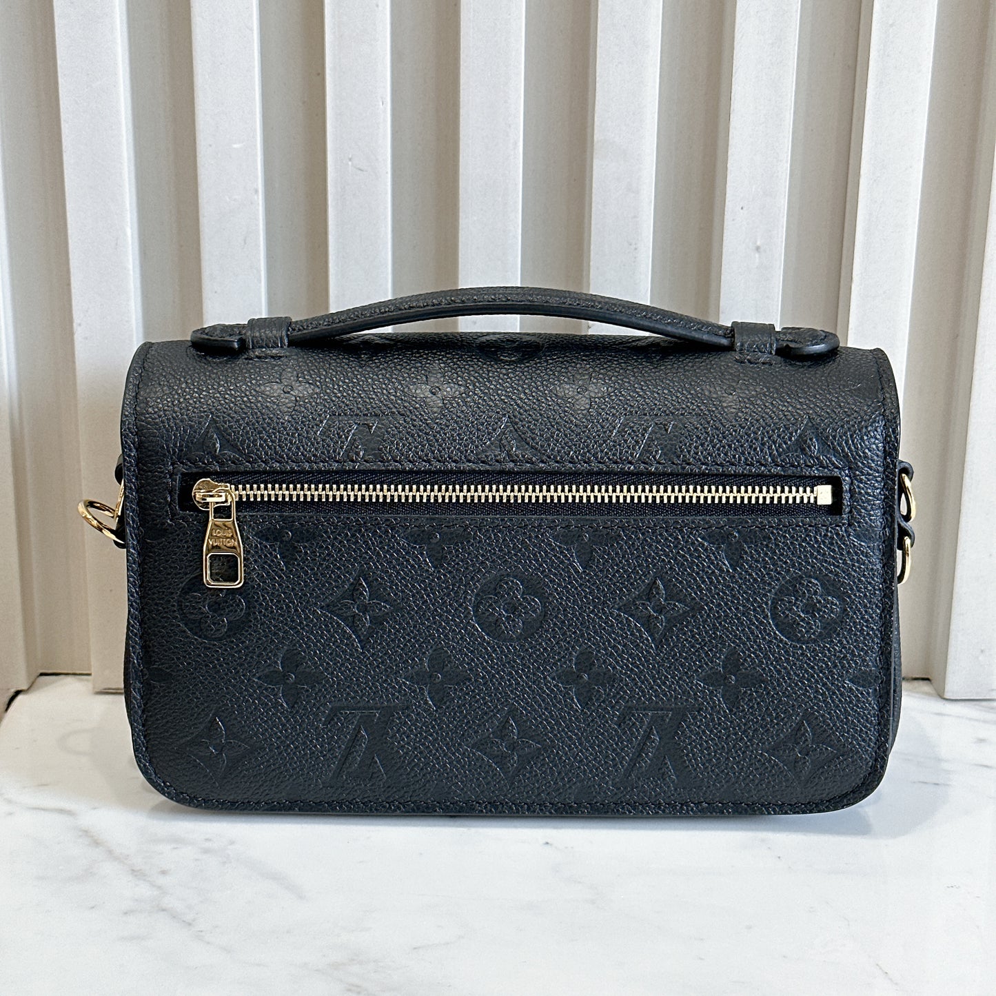 LV Metis East West in Empriente Leather Black