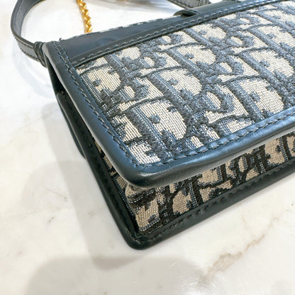 Dior Montaigne 30 East West