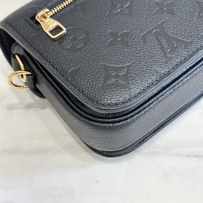 LV Metis East West in Empriente Leather Black
