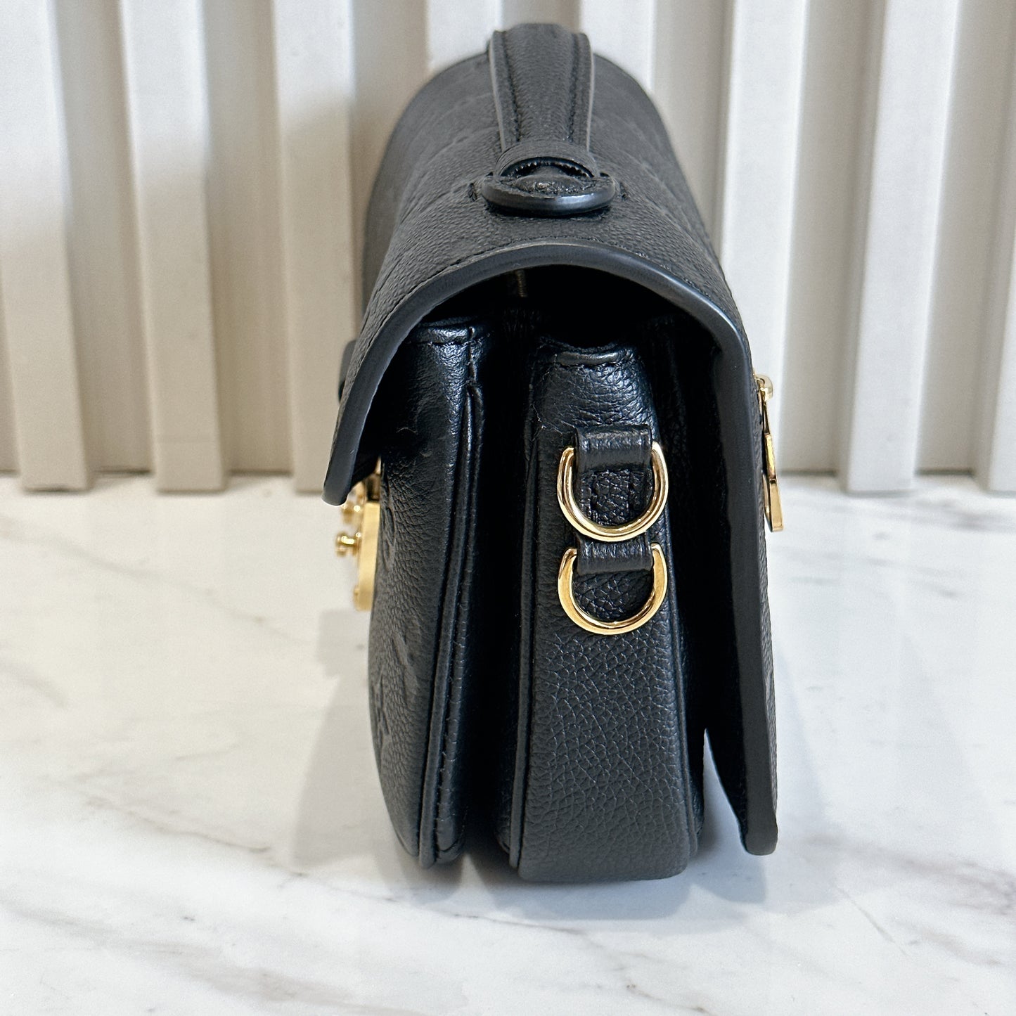 LV Metis East West in Empriente Leather Black