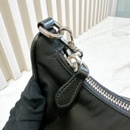 Prada Hobo 3 in 1 in Black