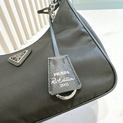 Prada Hobo 3 in 1 in Black