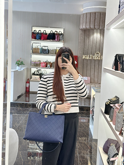 Chanel Caviar Stitched Large Shopping Tote Bag in Blue
