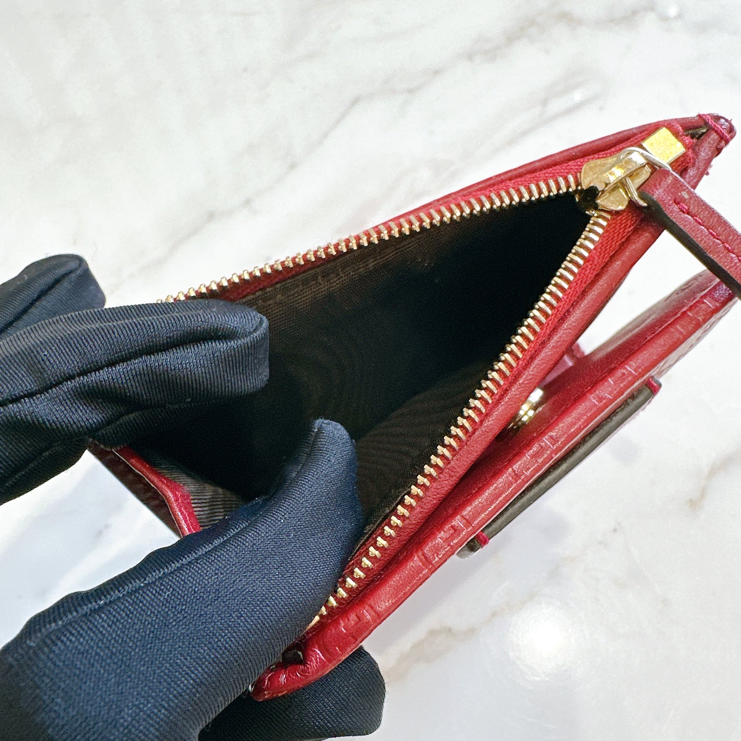 Gucci Guccisima Compact Wallet in Red
