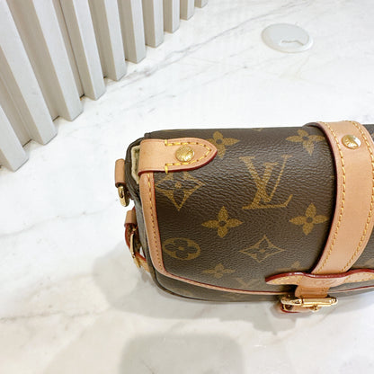 LV Monogram Saumur BB