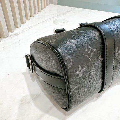 LV Keepall 25 in Monogram Eclipse