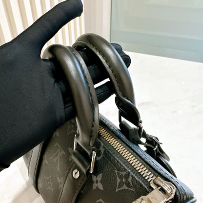 LV Keepall 25 in Monogram Eclipse