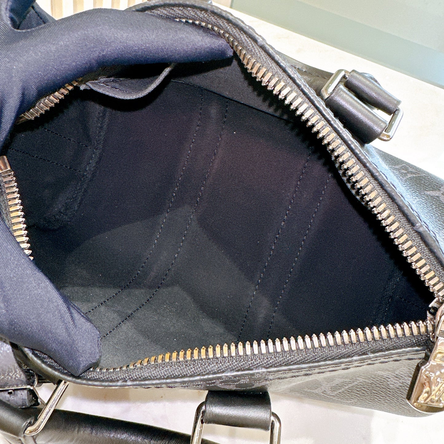 LV Keepall 25 in Monogram Eclipse