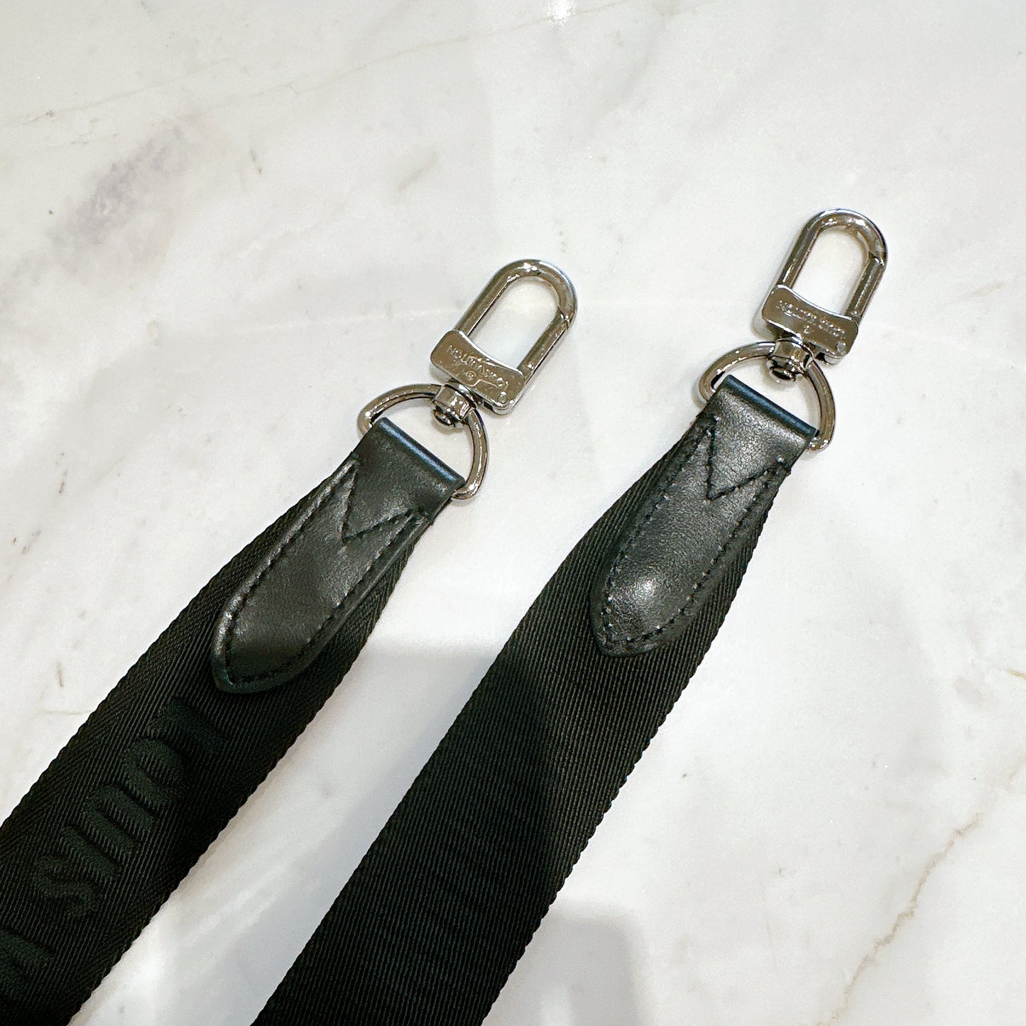 LV Keepall 25 in Monogram Eclipse