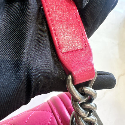 Chanel Boy New Medium Lambskin in Pink SHW