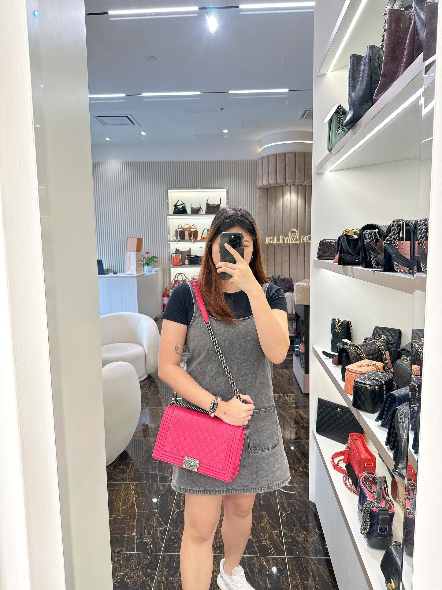 Chanel Boy New Medium Lambskin in Pink SHW
