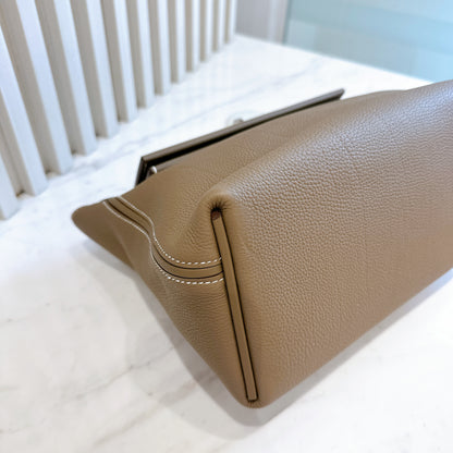 Hermes 2424 29cm in Etoupe PHW