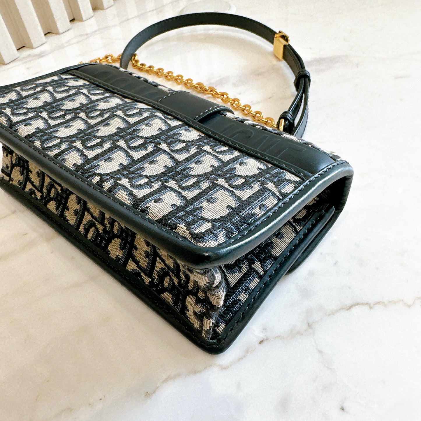 Dior Montaigne 30 East West
