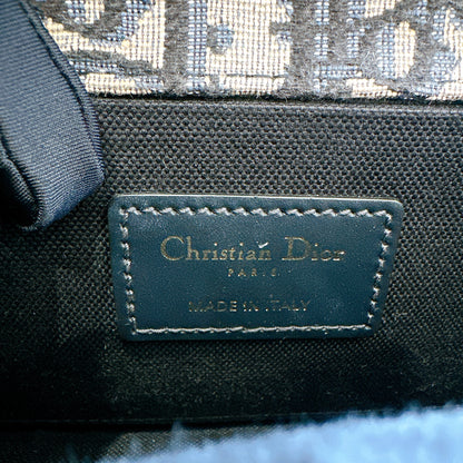 Dior Montaigne 30 East West
