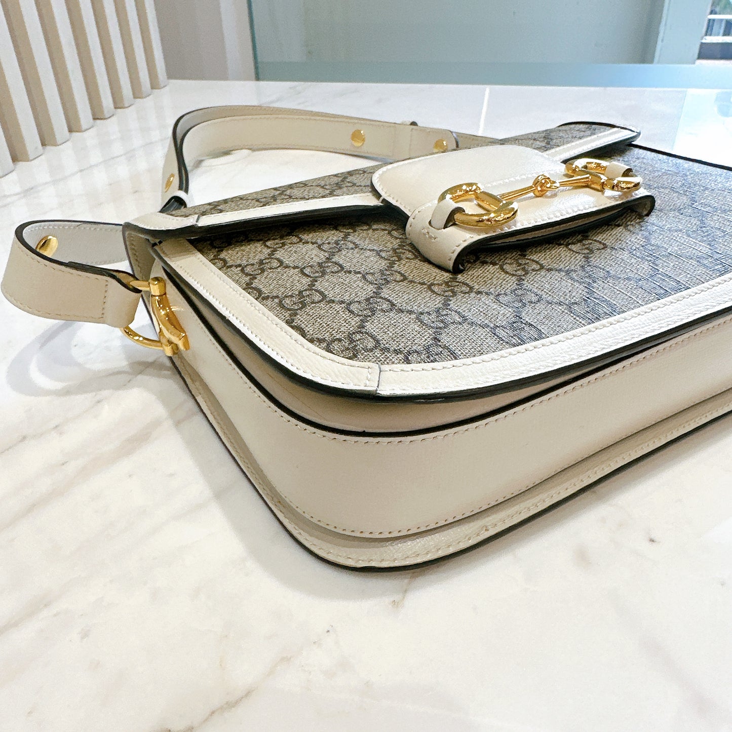 Gucci 1955 Horsebit Medium in White