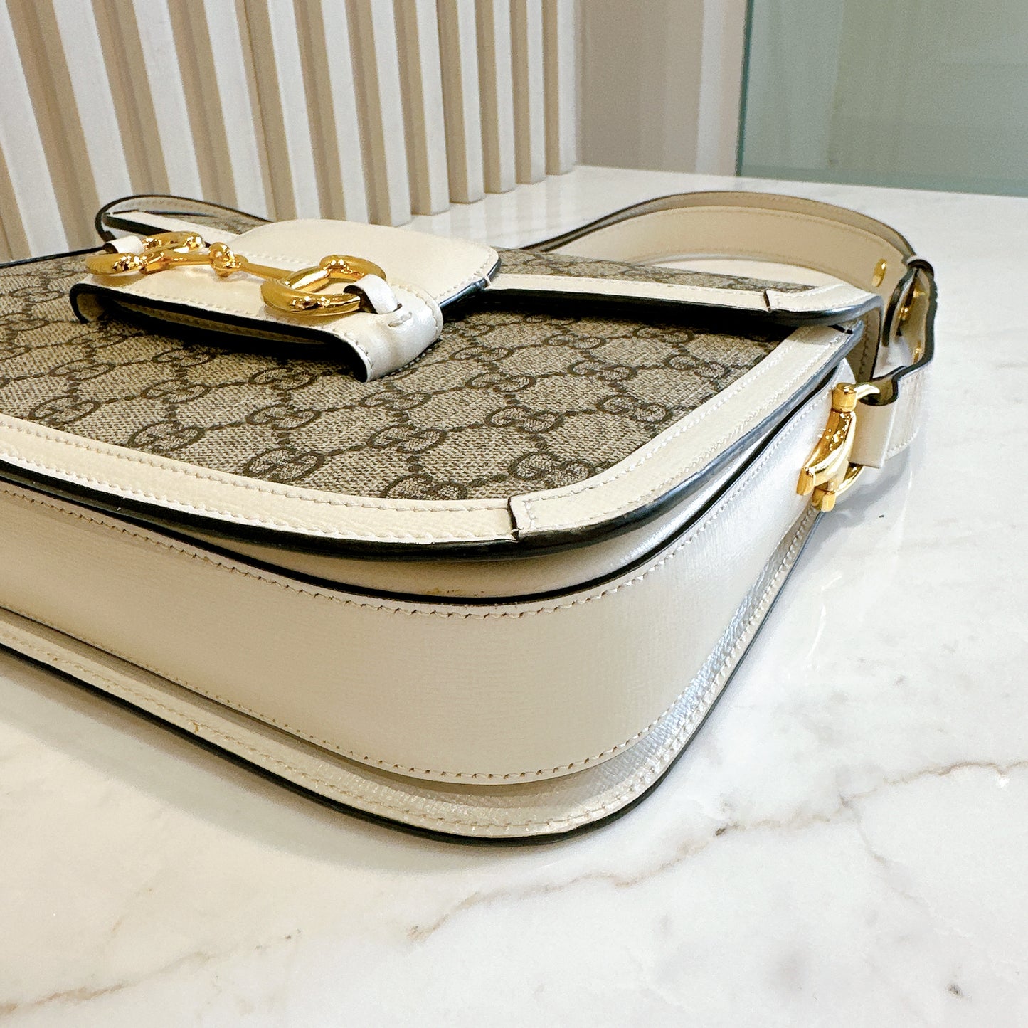 Gucci 1955 Horsebit Medium in White