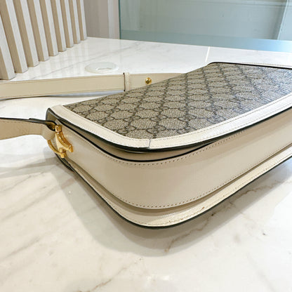 Gucci 1955 Horsebit Medium in White