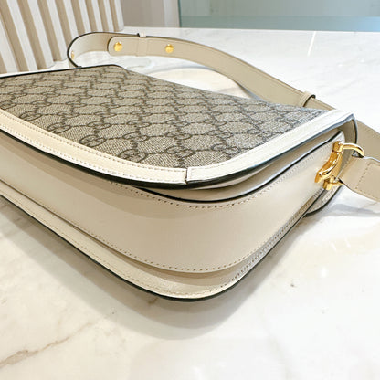 Gucci 1955 Horsebit Medium in White