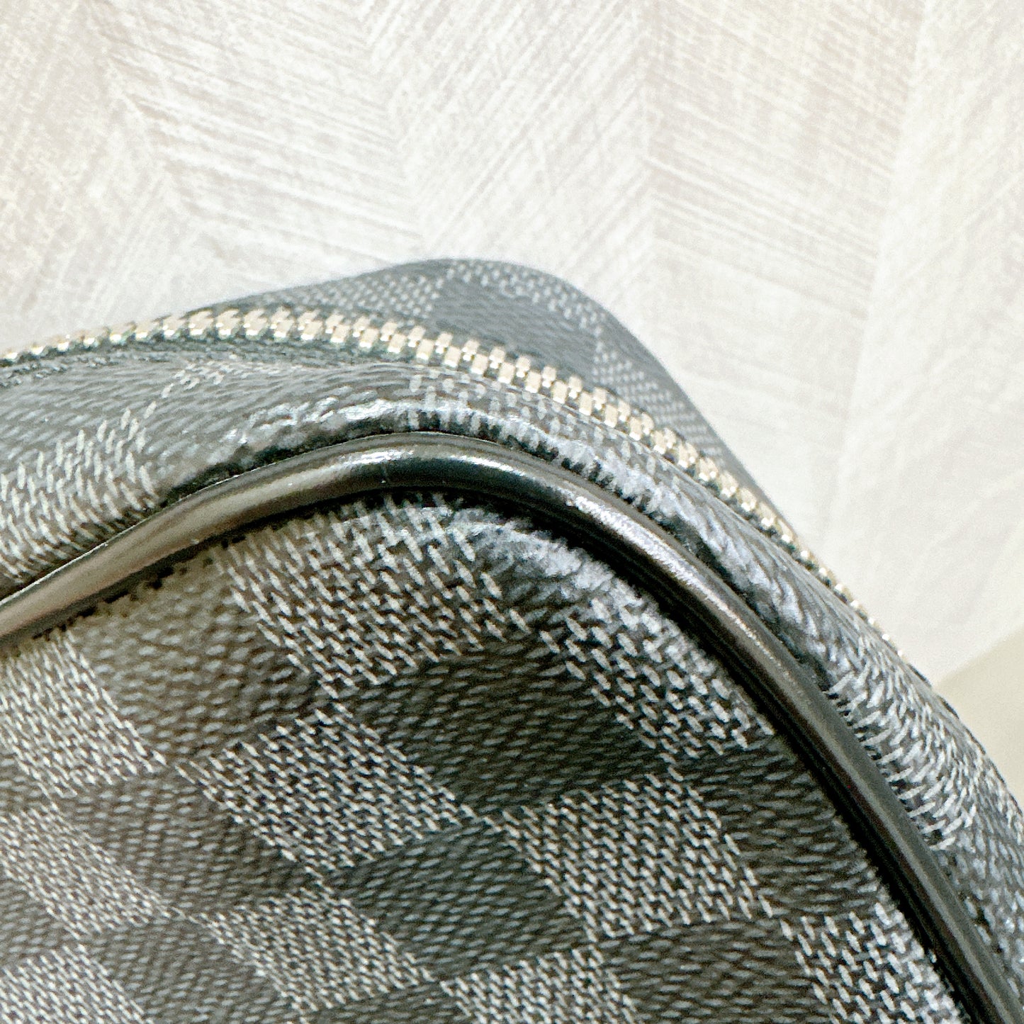 LV Toilet Pouch PM Damier Graphite