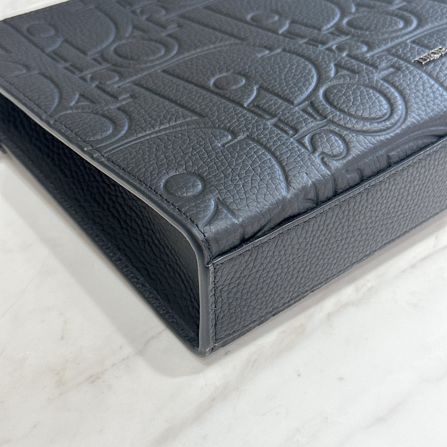 Dior A5 Triangle Pouch in Black Dior Gravity Leather