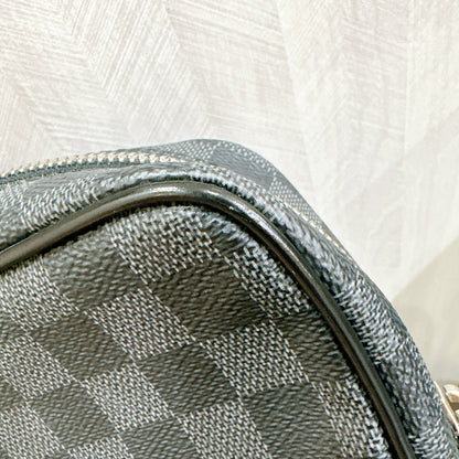 LV Toilet Pouch PM Damier Graphite