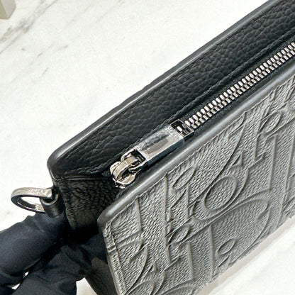 Dior A5 Triangle Pouch in Black Dior Gravity Leather